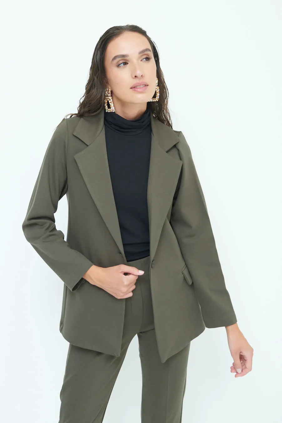 Chic tailored jacket with pockets wholesale