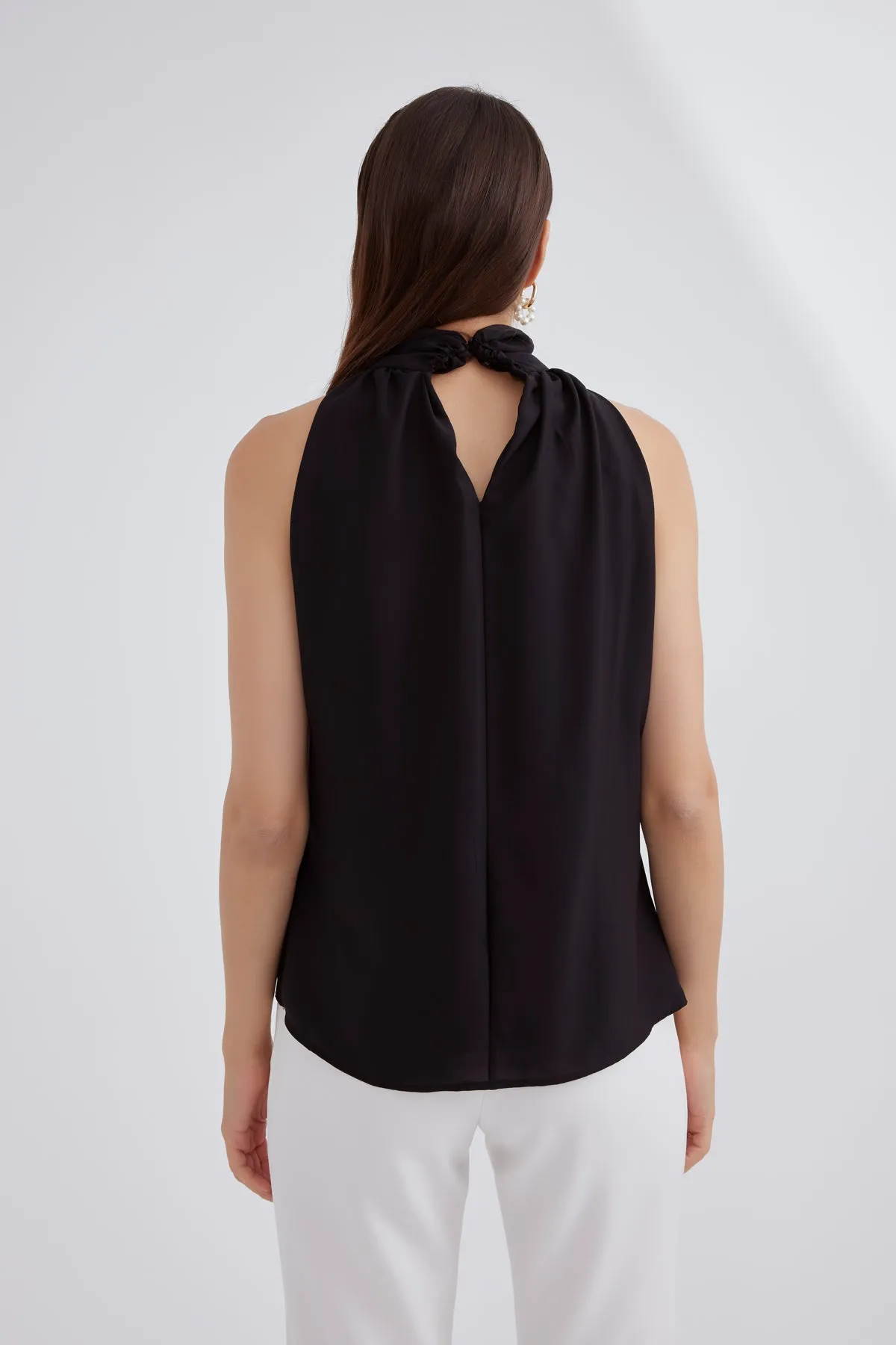 Collared sleeveless Top - BLACK