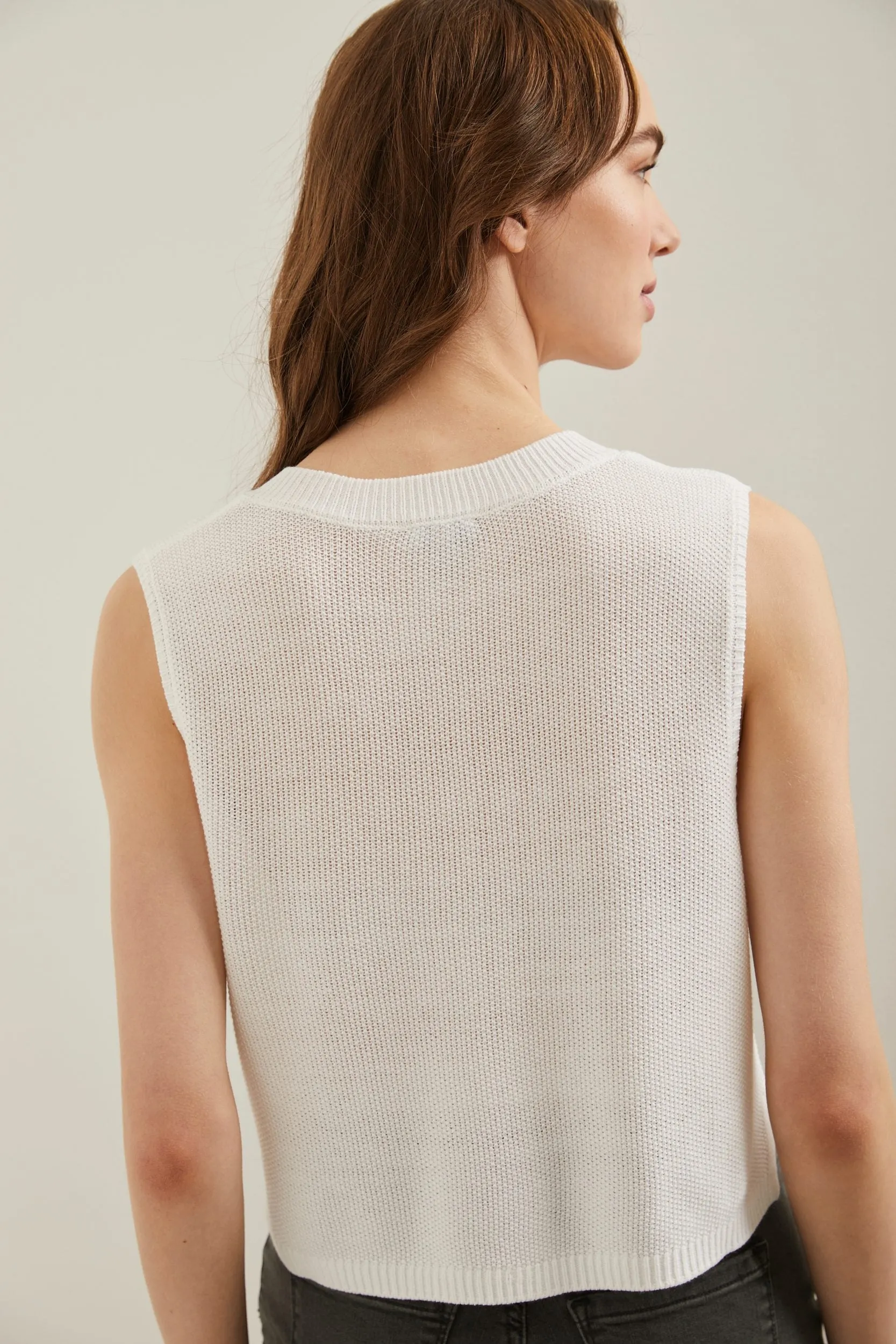 Cropped sleeveless sweater