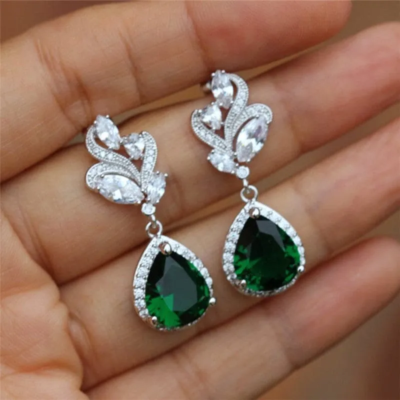 Stylish Gorgeous Emerald Earrings