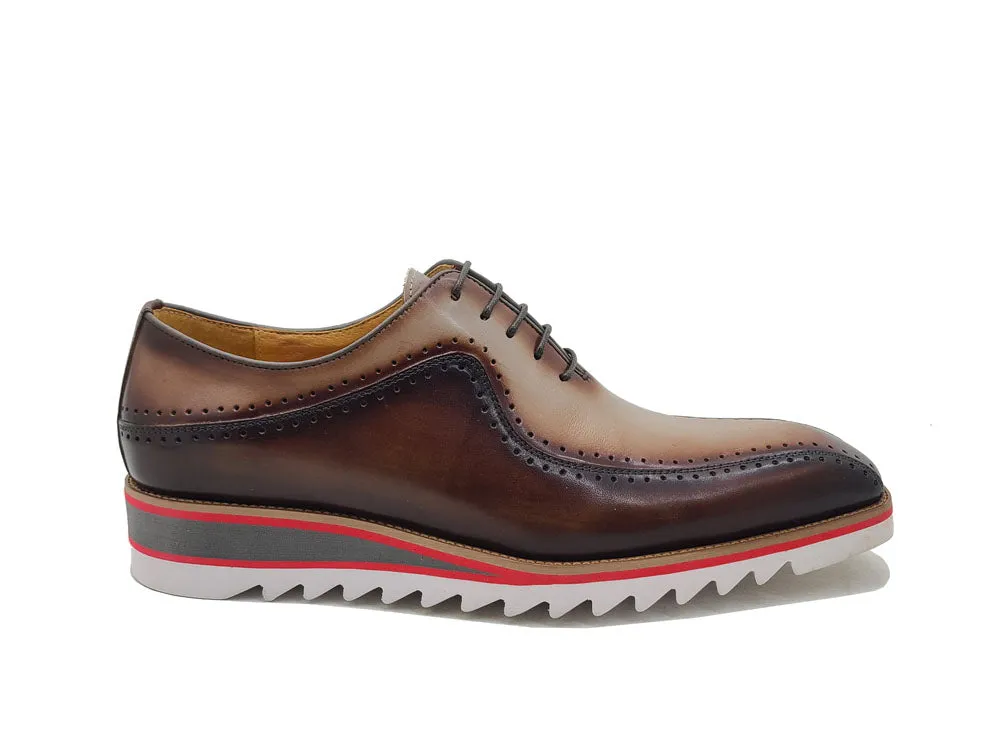 Stylish Two-Tone Brogue Oxford