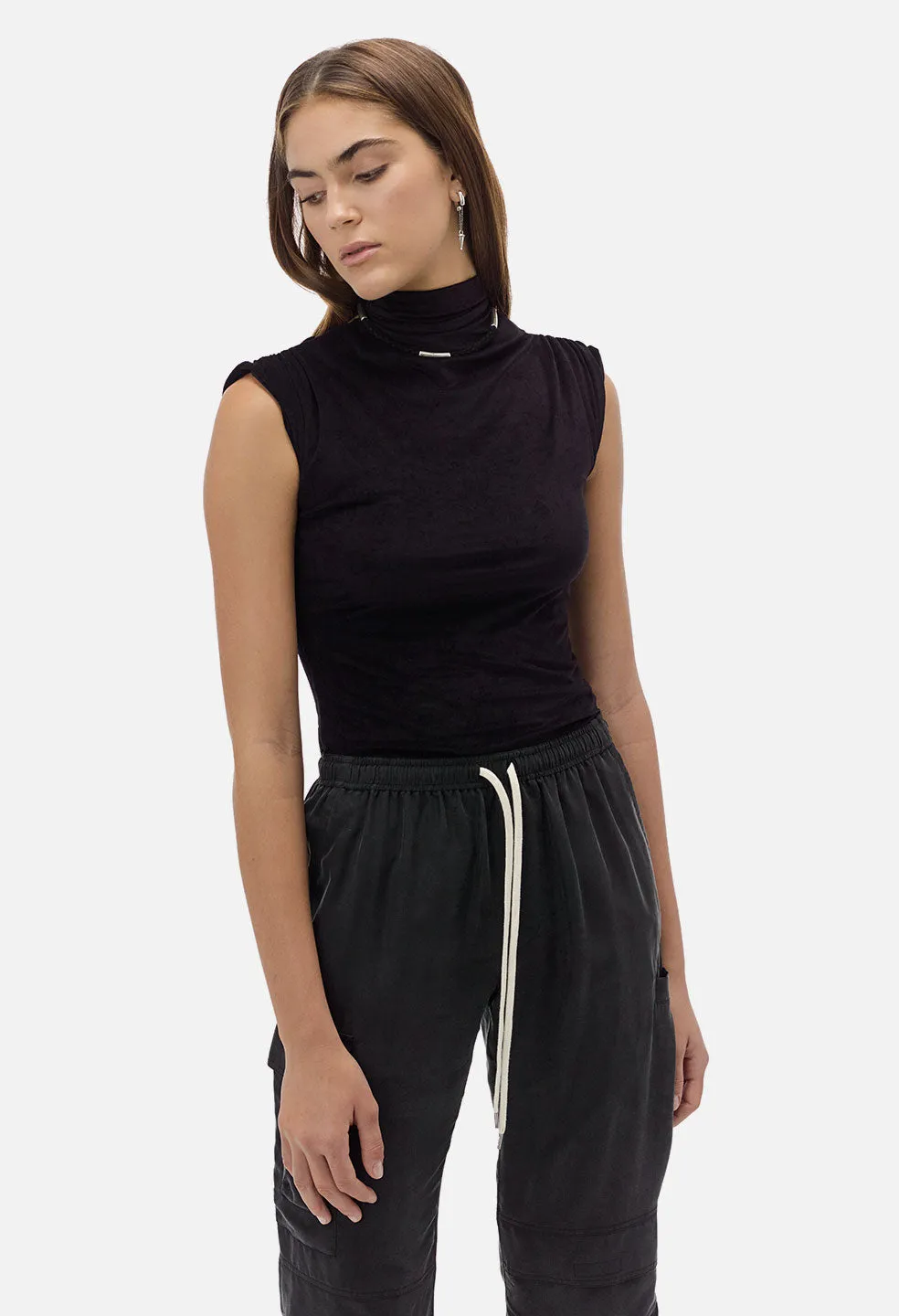 Velvet Jersey Sleeveless Turtleneck / Black