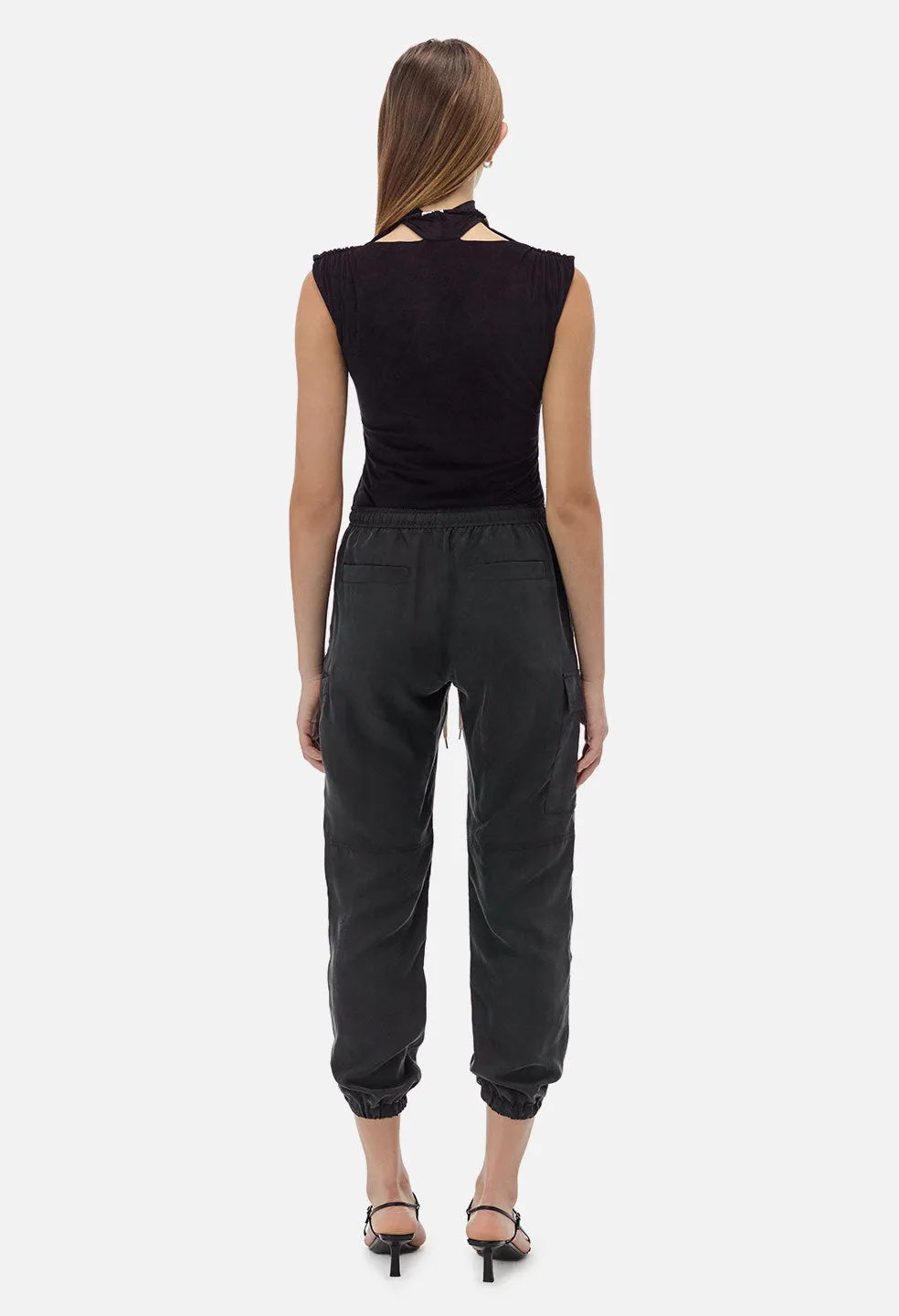 Velvet Jersey Sleeveless Turtleneck / Black